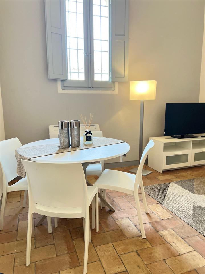 Appartamento storico Garatoni: zona pranzo, foto 4 di 7