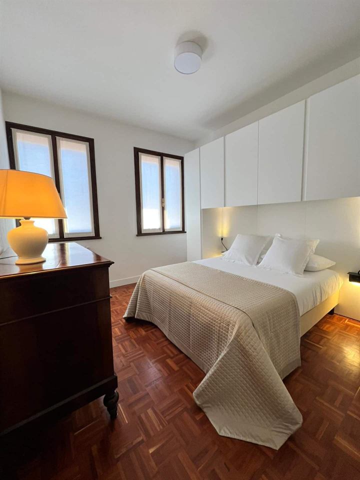 Le camere di Byron 2: camera da letto, foto 1 di 9