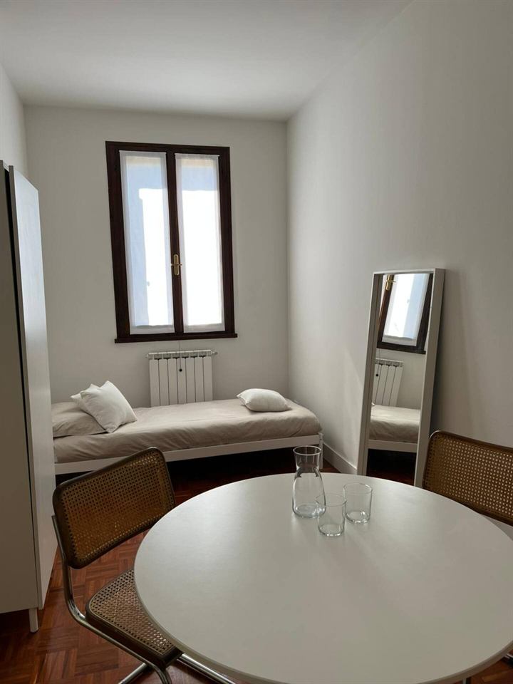 Le camere di Byron 3: camera da letto, foto 5 di 9
