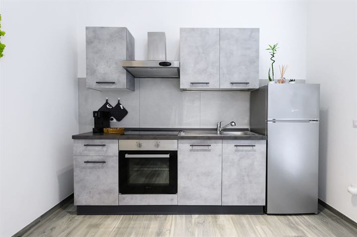 Domus Traversari 13: cucina completa, foto 3 di 14